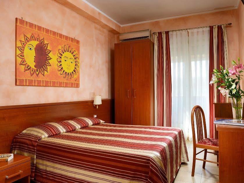 Albadomus Affittacamere O Guesthouse Roma Ngoại thất bức ảnh
