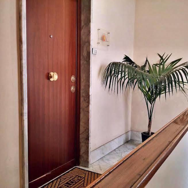 Albadomus Affittacamere O Guesthouse Roma Ngoại thất bức ảnh
